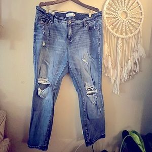 Torrid Boyfriend Skinny Ripped Jeans Sz: 20